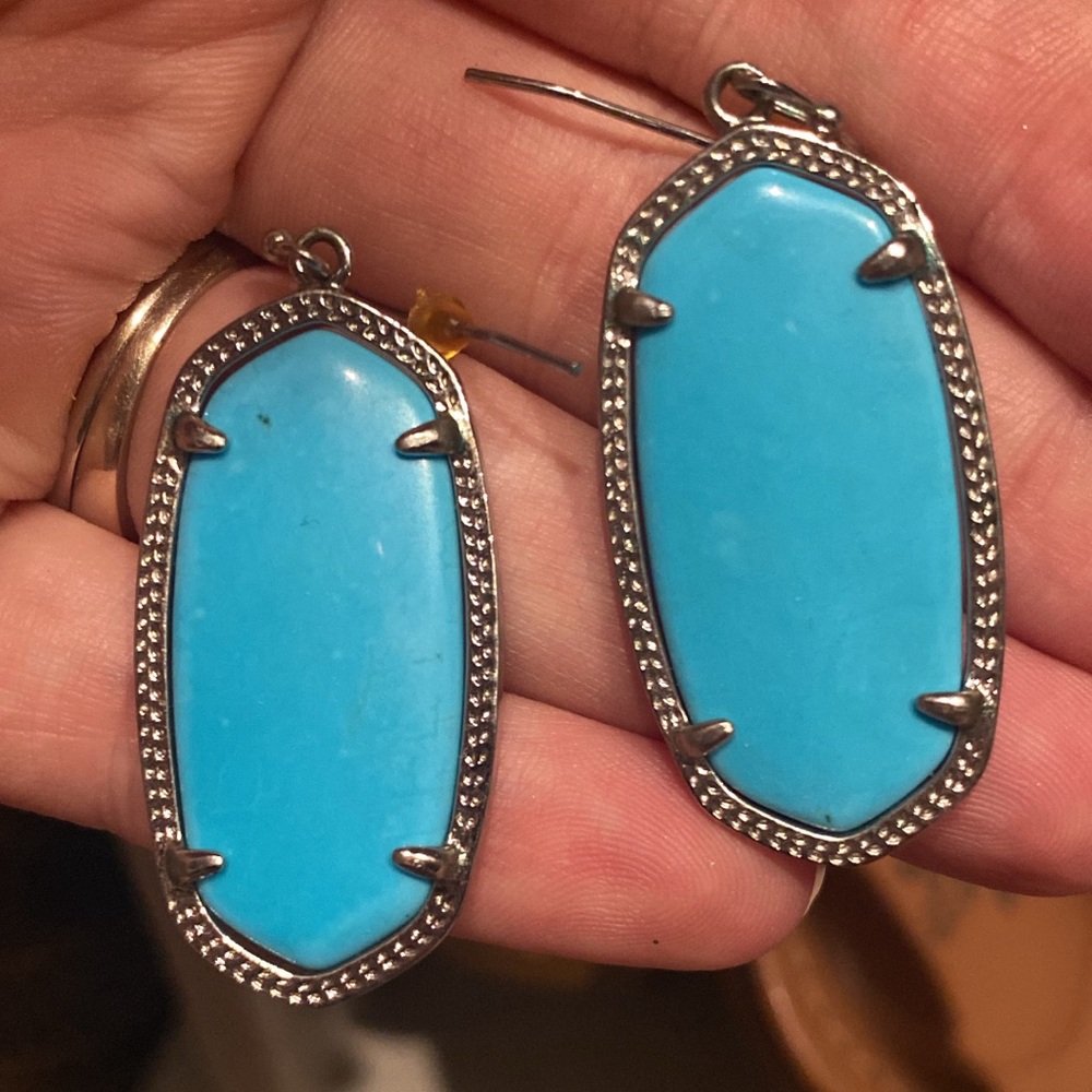 Kendra Scott Danielle earrings